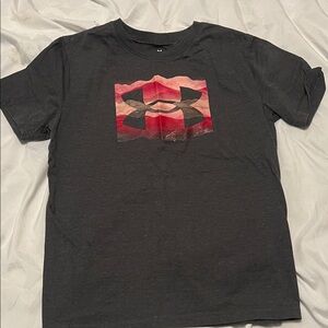 Under Armour Kids Charcoal and Red Graphic Tee